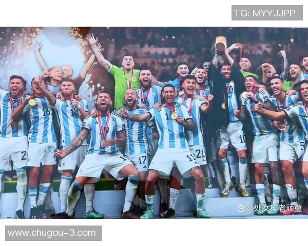 球迷热追足球明星背后的文化现象与情感联结探析 球迷热追足球明星背后的文化现象与情感联结探析